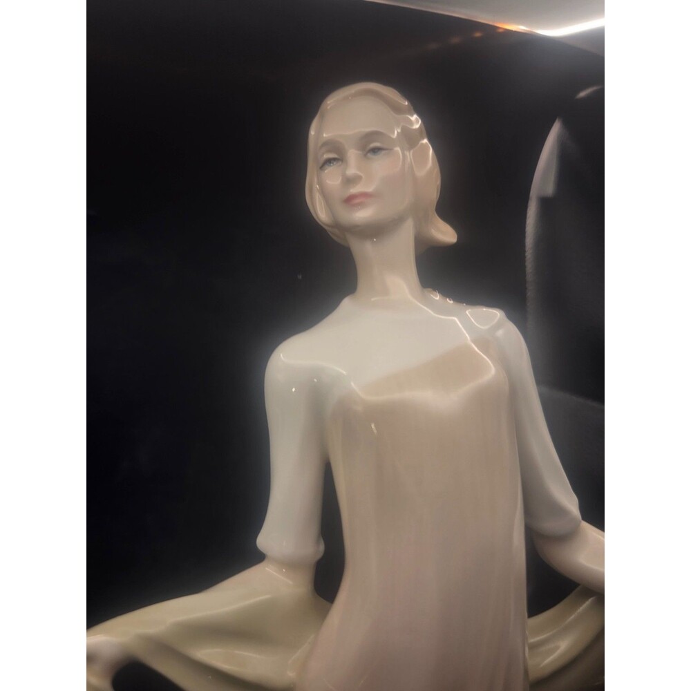 Royal Doulton Reflections Figurine Enchanting Evening HN3108 R2651 Art Deco